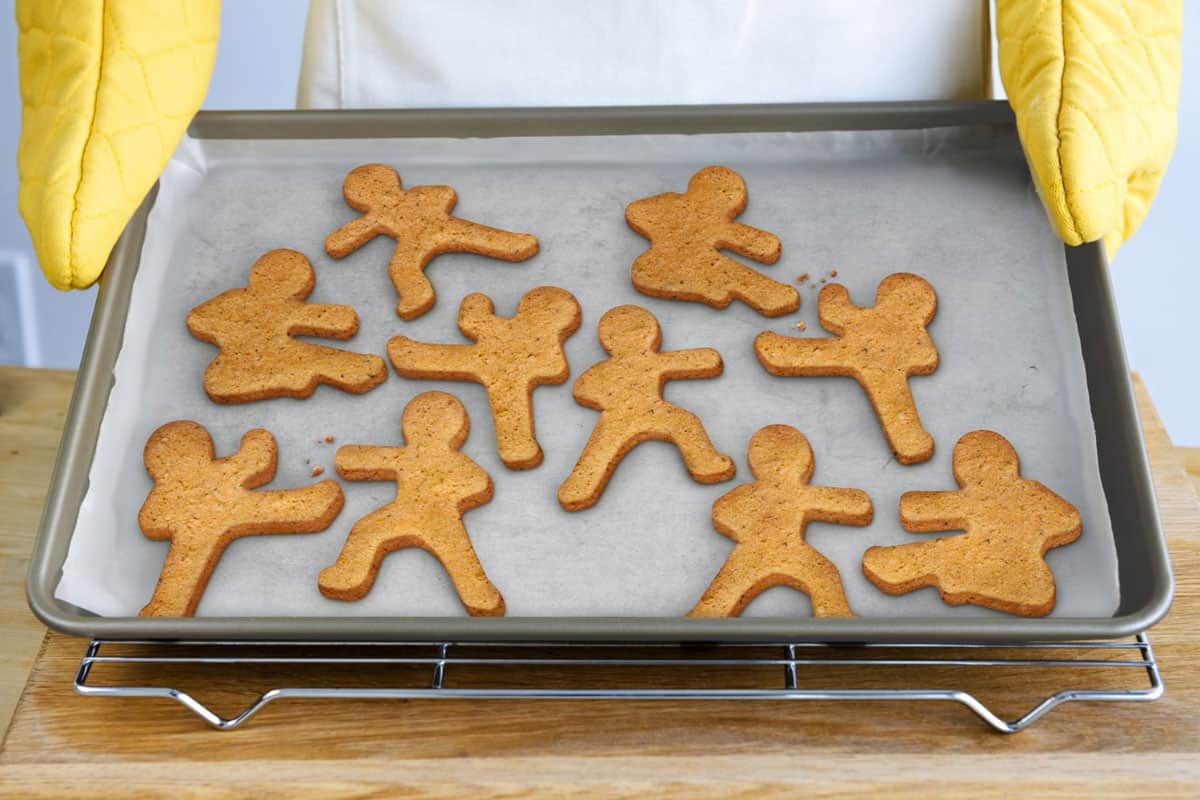 Ninja Gingerbread Cookie Cutters *Too cool