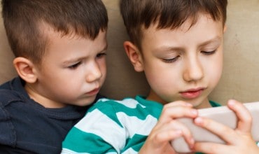 Kids and Screen-Time: 7 Tips for Teaching a Healthy Family Balance
