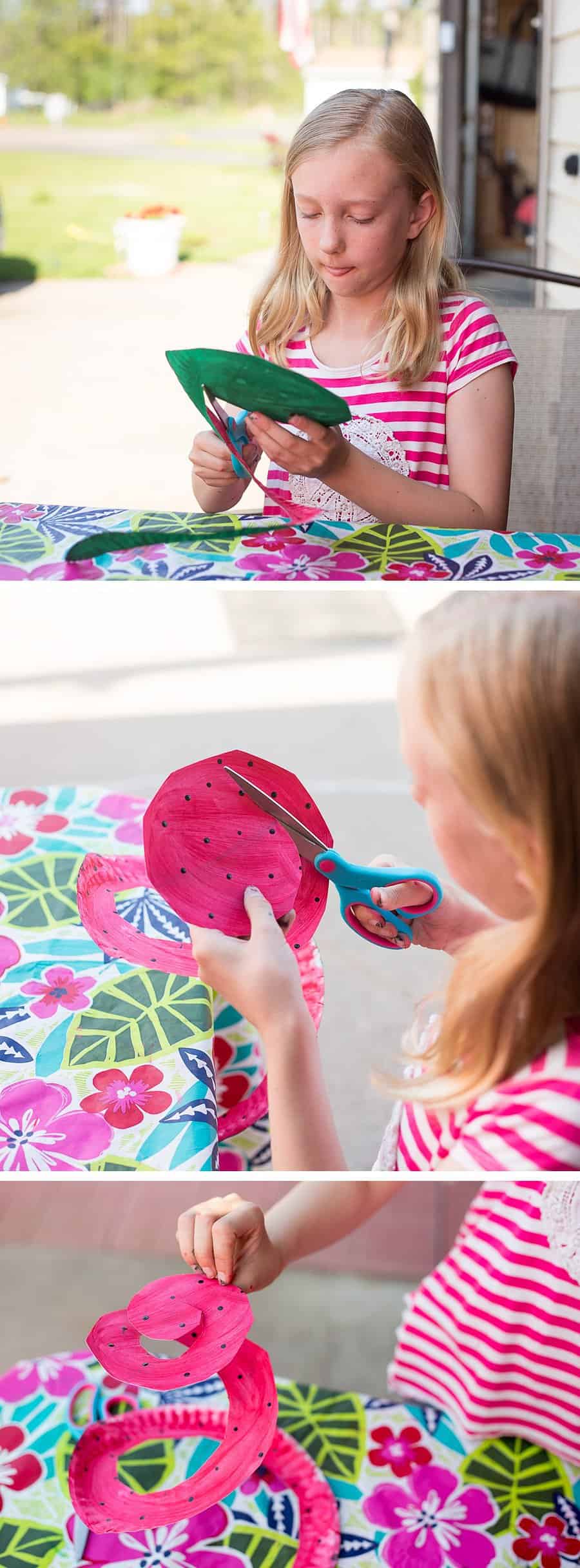 Watermelon Wind Spinner: Paper Plate Craft for Children *My kids would love this easy project. Saving this for summer break. Love the patriotic flag spinners too!