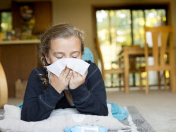 10 Insanely Useful Tips for Parents Who Have Kids with Seasonal Allergies *If your children suffer from fall allergies, this is a must-read.