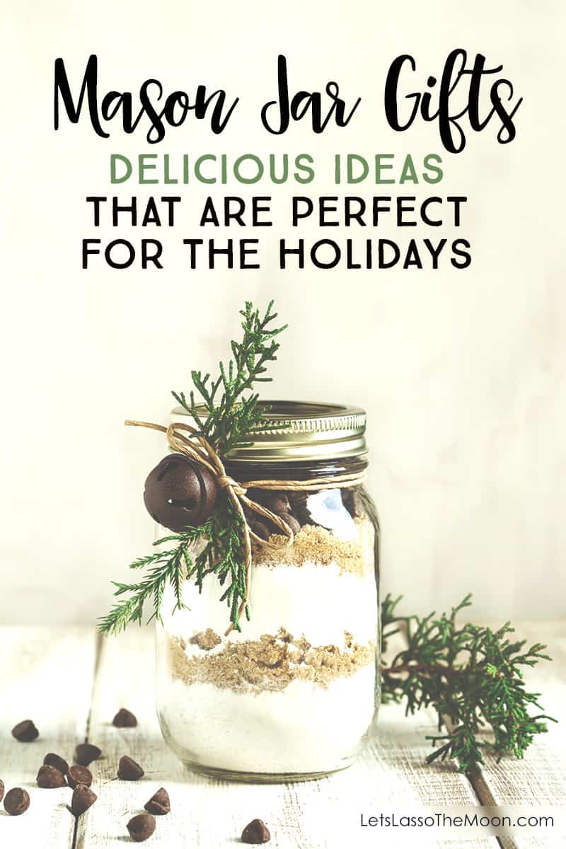 7 Mason Jar Gifts That Are Perfect for Christmas: Delicious handmade gifts for the holidays *Loving this collection of DIY ideas