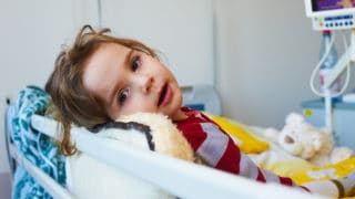 10 Tips for Donating Toys to Hospitals (AND Getting Your Kids Involved) *LOve these suggestions!