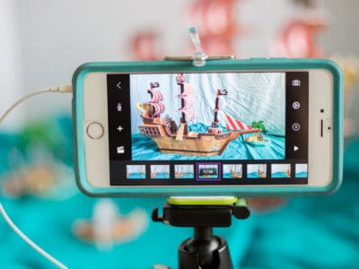 Stop Motion Animation for Kids: A super-simple tutorial for children *This is so cool. Love this 3D pirate ship puzzle they used in their project.
