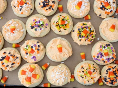 How to Cake Cookies for Halloween *This recipe tastes exactly like the grocery store birthday cake cookies. CRAZY. My kids love these. So good. What a fun fall family tradition!