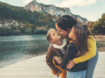 How To Escape “Busy” And Connect With Your Kids #parenting #modernparenting #bepresent #connect #optoutside *loving this post!